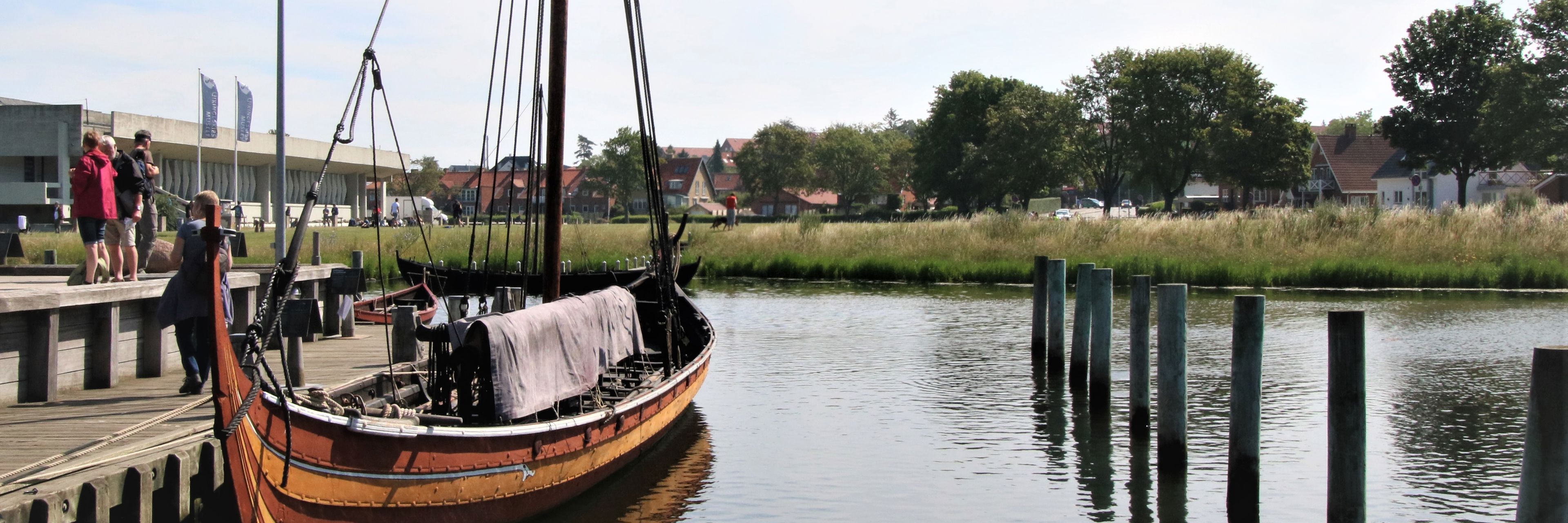 Vikingeskib ved Vikingeskibsmuseet
