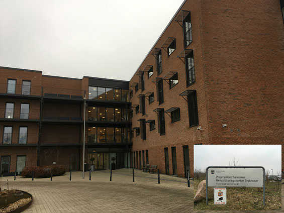 Indgang til Plejecenter Trekroner.
