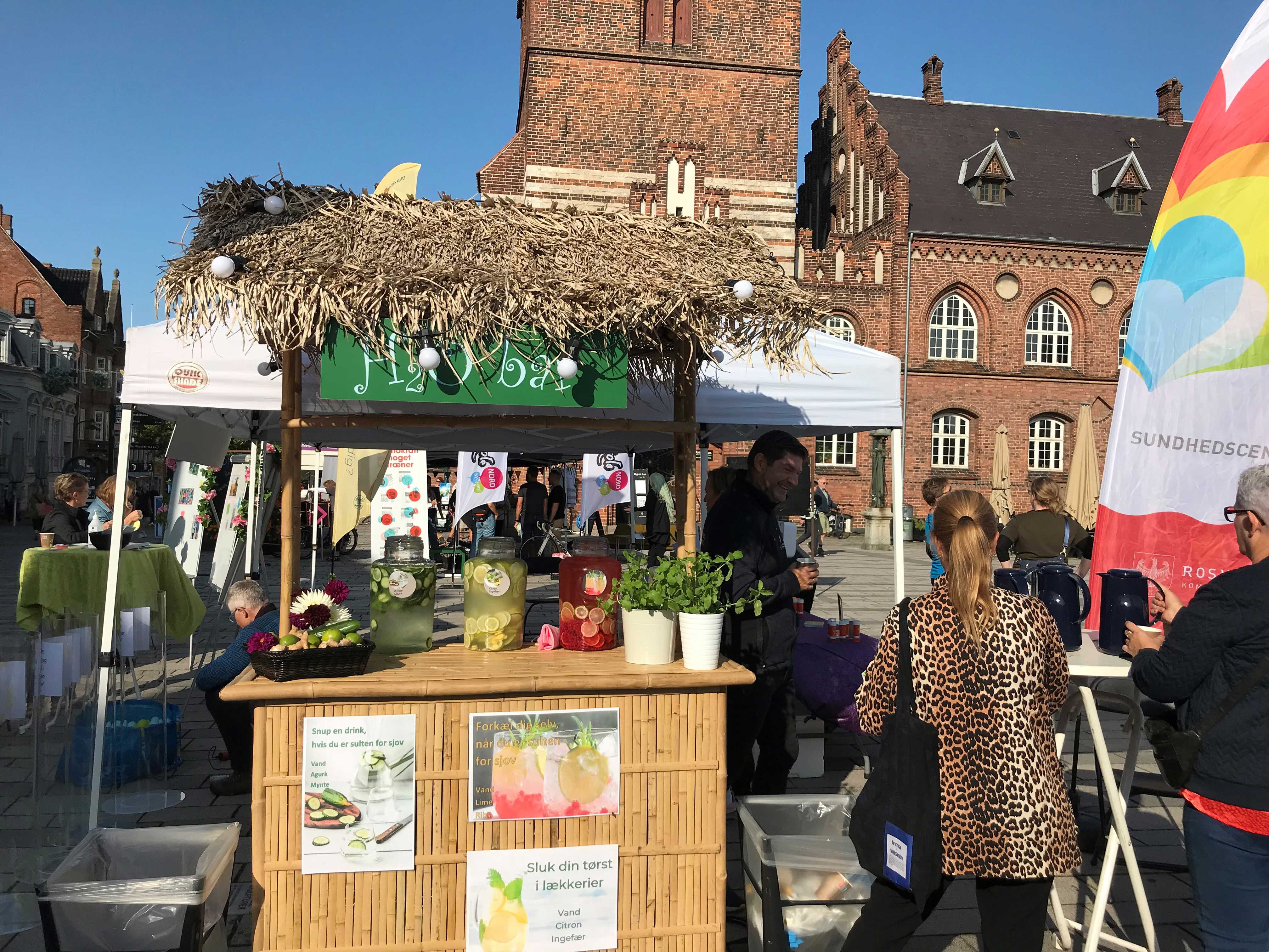 Sundhedscentrets vandbar på torvet